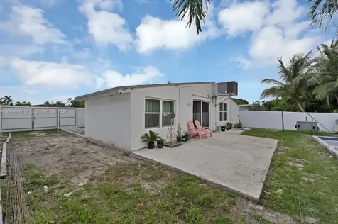 2615 Liberty Street Hollywood FL 33020