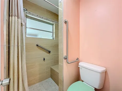 290 Main Boulevard Boynton Beach FL 33435