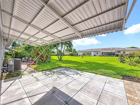 290 Main Boulevard Boynton Beach FL 33435