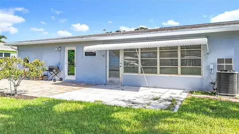 290 Main Boulevard Boynton Beach FL 33435