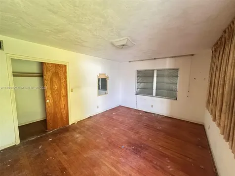 102 SW 1st Avenue Hallandale Beach FL 33009