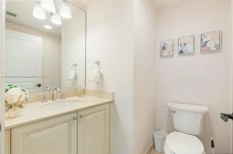 1460 S Ocean Boulevard Lauderdale By The Sea FL 33062