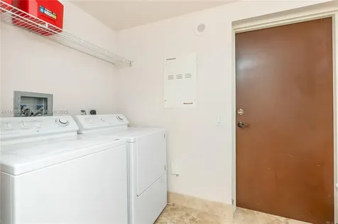 1460 S Ocean Boulevard Lauderdale By The Sea FL 33062