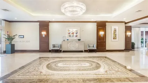1460 S Ocean Boulevard Lauderdale By The Sea FL 33062