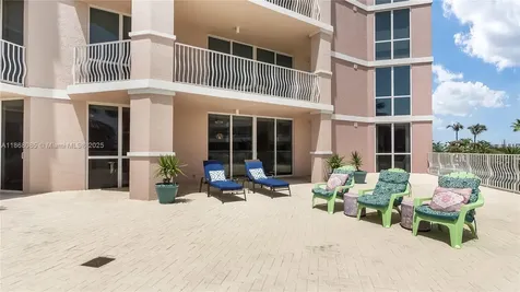 1460 S Ocean Boulevard Lauderdale By The Sea FL 33062
