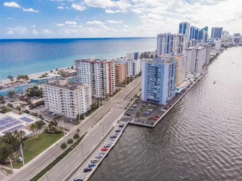 1501 S Ocean Drive Hollywood FL 33019