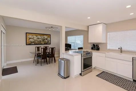 5250 SW 96th Avenue Miami FL 33165