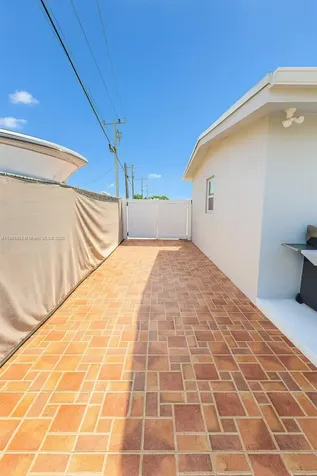 5250 SW 96th Avenue Miami FL 33165