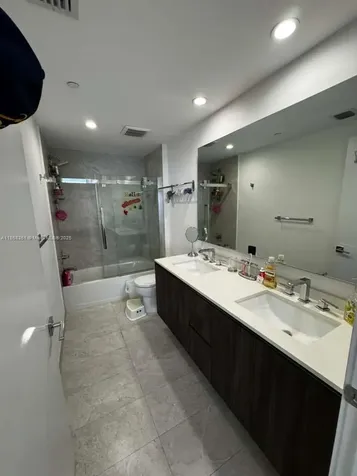 488 NE 18th Street Miami FL 33132