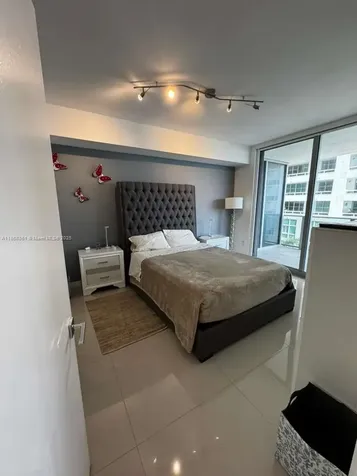 488 NE 18th Street Miami FL 33132
