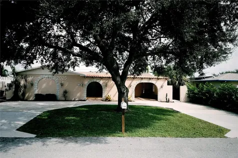 2359 N Wallen Drive West Palm Beach FL 33410