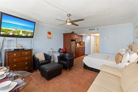 19201 Collins Avenue Sunny Isles Beach FL 33160