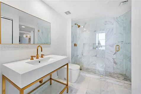400 Alton Road Miami Beach FL 33139