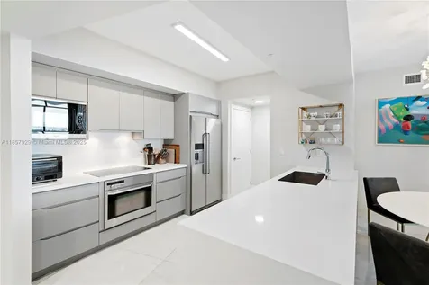 400 Alton Road Miami Beach FL 33139
