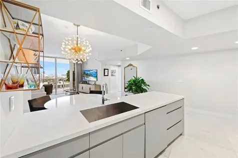 400 Alton Road Miami Beach FL 33139