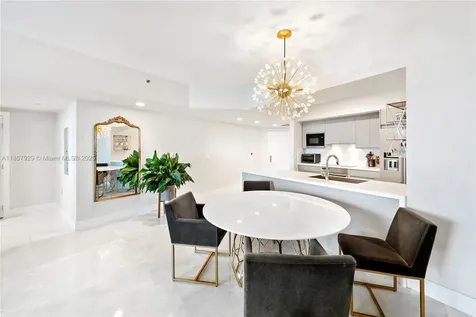 400 Alton Road Miami Beach FL 33139
