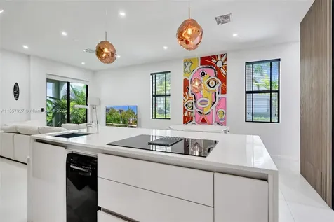 421 NW 17th Street Fort Lauderdale FL 33311