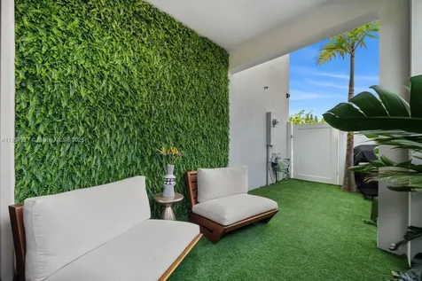 421 NW 17th Street Fort Lauderdale FL 33311