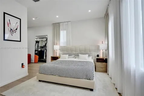 421 NW 17th Street Fort Lauderdale FL 33311