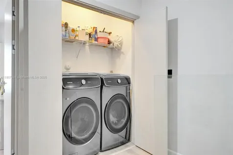 421 NW 17th Street Fort Lauderdale FL 33311