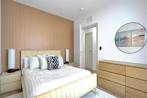 421 NW 17th Street Fort Lauderdale FL 33311