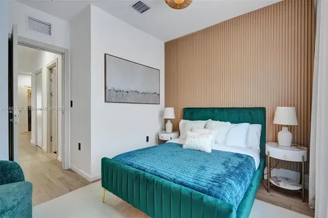 421 NW 17th Street Fort Lauderdale FL 33311