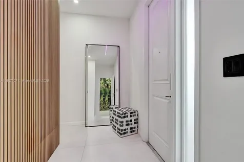 421 NW 17th Street Fort Lauderdale FL 33311