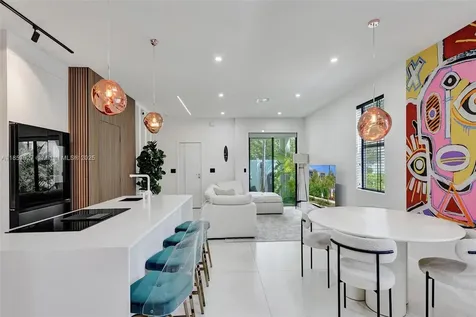 421 NW 17th Street Fort Lauderdale FL 33311