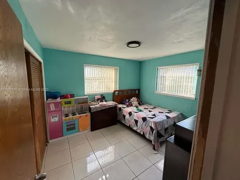 3401 NW 40th Street Lauderdale Lakes FL 33309
