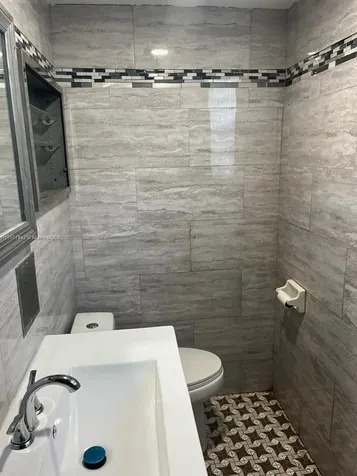 3401 NW 40th Street Lauderdale Lakes FL 33309