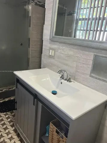 3401 NW 40th Street Lauderdale Lakes FL 33309