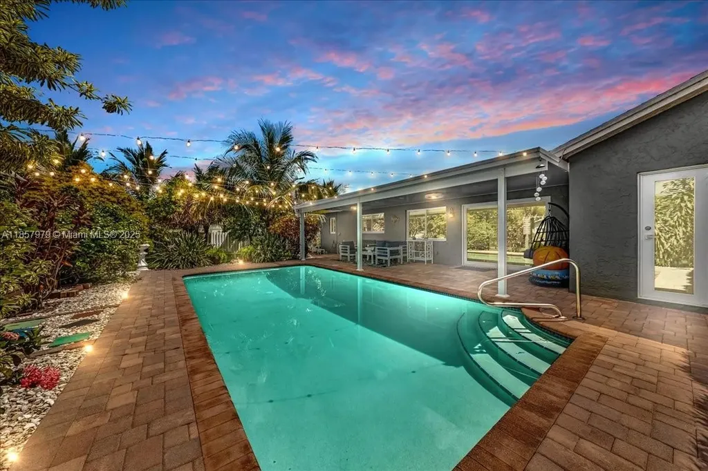 2191 NW 107th Avenue Sunrise FL 33322