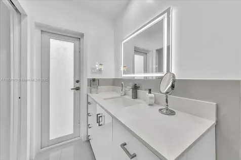 2191 NW 107th Avenue Sunrise FL 33322