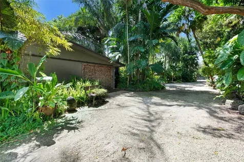 13831 SW 232nd Street Miami FL 33170