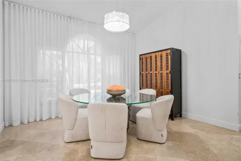 5750 SW 67th Avenue Miami FL 33143