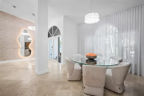 5750 SW 67th Avenue Miami FL 33143