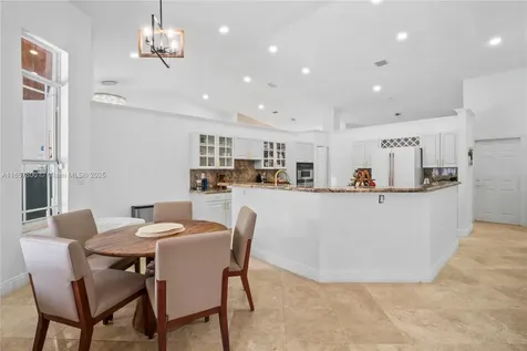 5750 SW 67th Avenue Miami FL 33143
