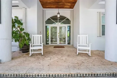 5750 SW 67th Avenue Miami FL 33143