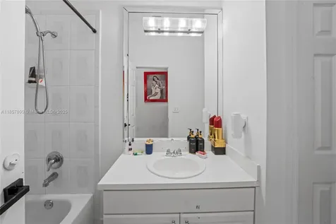 5750 SW 67th Avenue Miami FL 33143