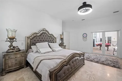 5750 SW 67th Avenue Miami FL 33143