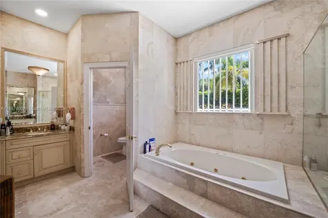 5750 SW 67th Avenue Miami FL 33143