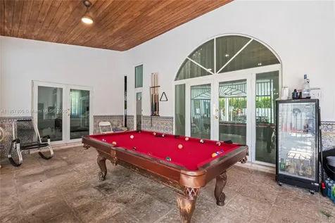 5750 SW 67th Avenue Miami FL 33143