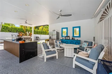 5750 SW 67th Avenue Miami FL 33143