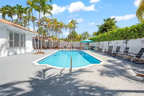 5750 SW 67th Avenue Miami FL 33143