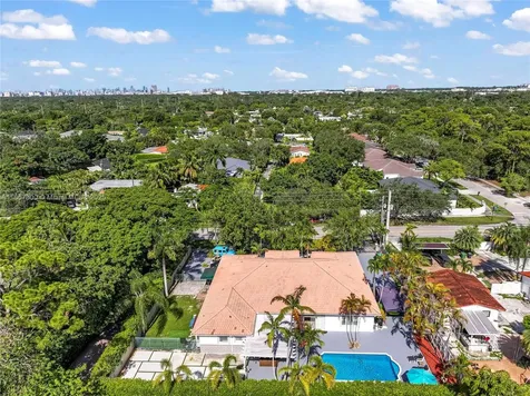 5750 SW 67th Avenue Miami FL 33143