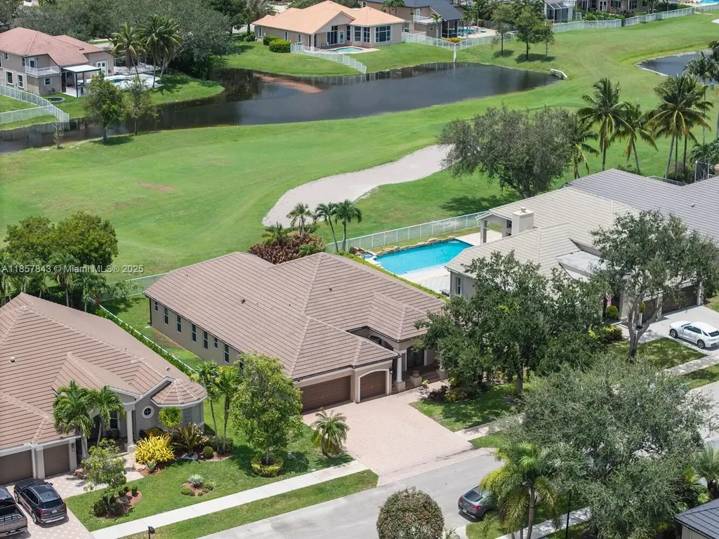 3981 E Lake Estates Drive Davie FL 33328
