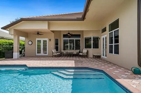 3981 E Lake Estates Drive Davie FL 33328