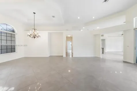 3981 E Lake Estates Drive Davie FL 33328