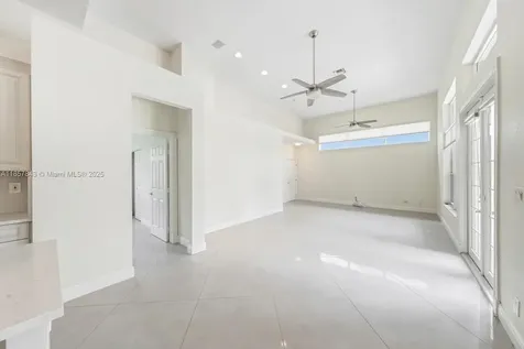 3981 E Lake Estates Drive Davie FL 33328