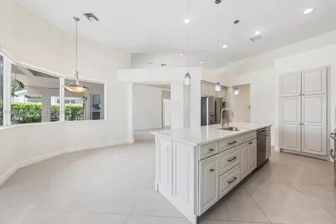3981 E Lake Estates Drive Davie FL 33328